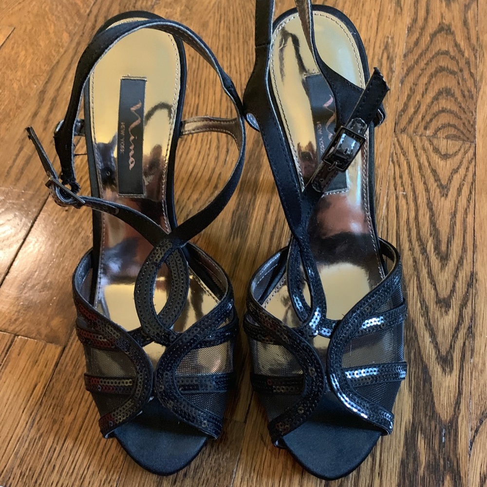 Black Nina Eilene Pump